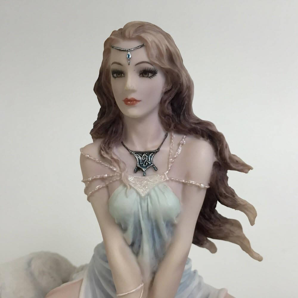Call of the Wild Figurine