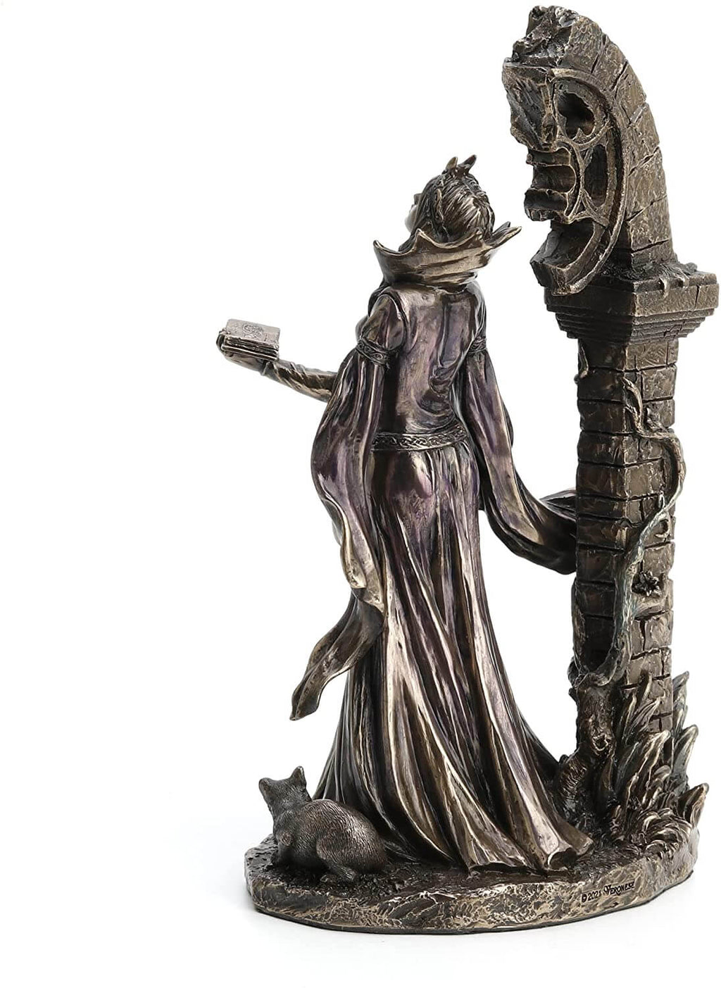 Aradia, Queen of the Witches  Figurine