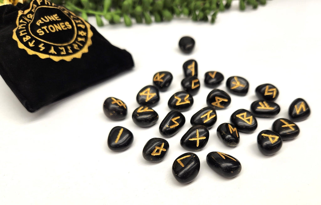 Black Agate Rune Sets with Velvet Pouch and Grid: Rune Sets with Velvet Pouch Only