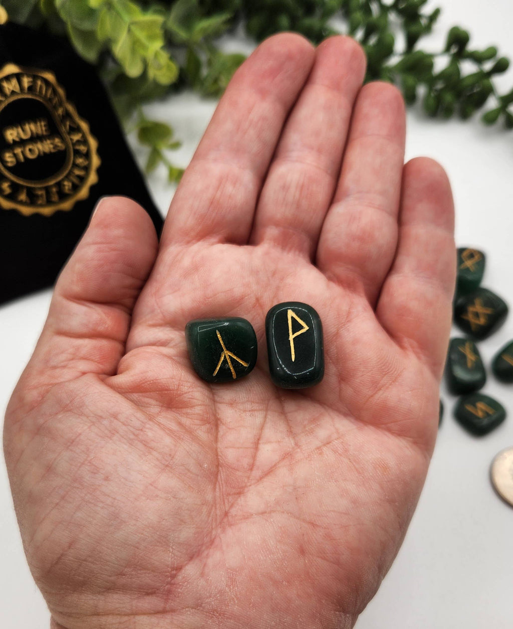 Jade Rune Sets with Velvet Pouch and Grid: Rune Sets with Velvet Pouch Only