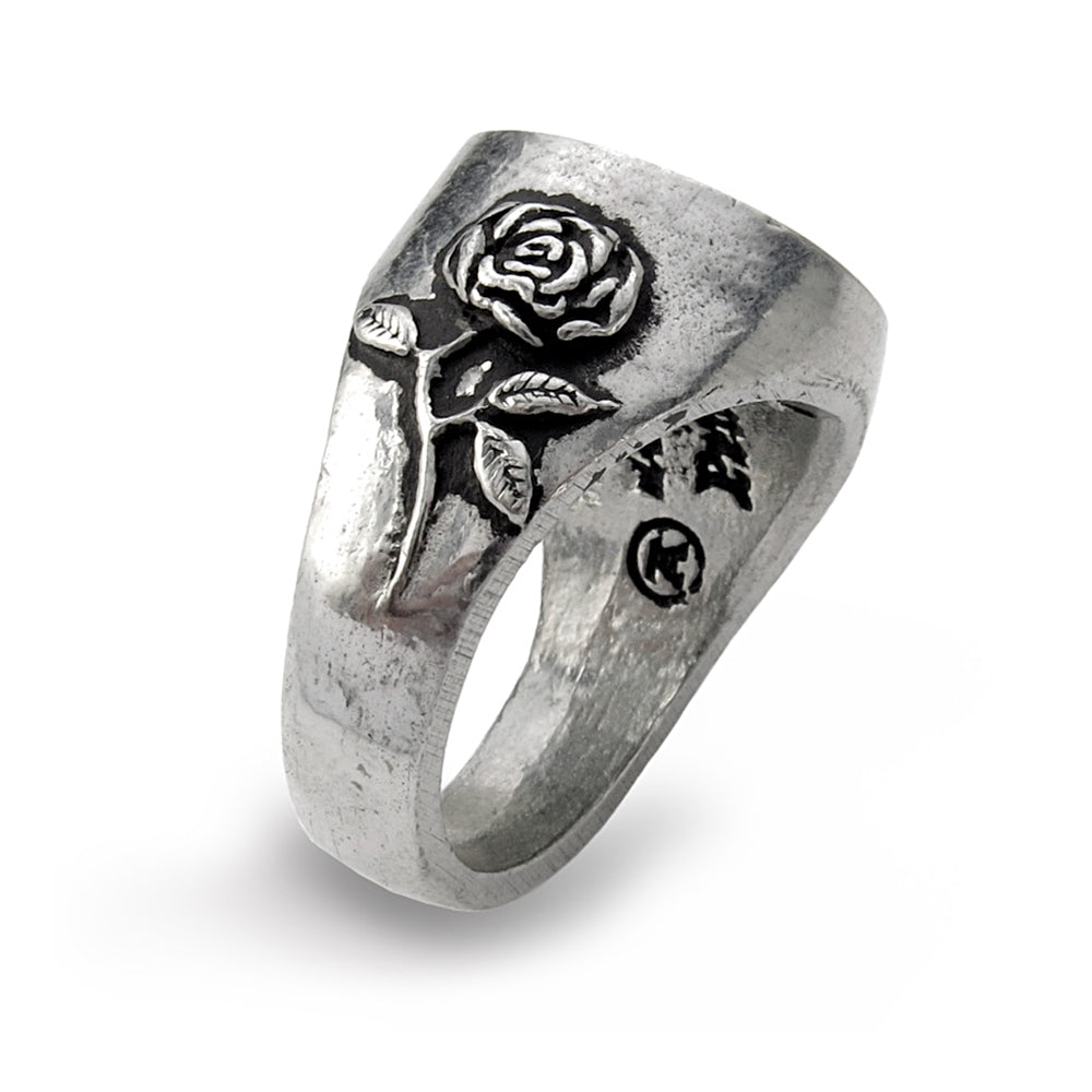 Roseus Pentagram Ring